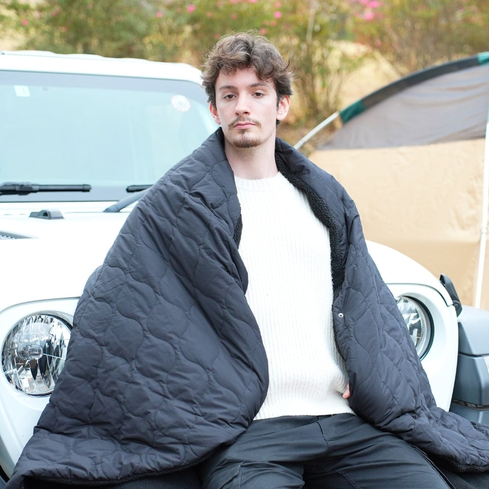 「WARM BLANKET」宇宙服素材使用の超断熱ブランケット　Lサイズ